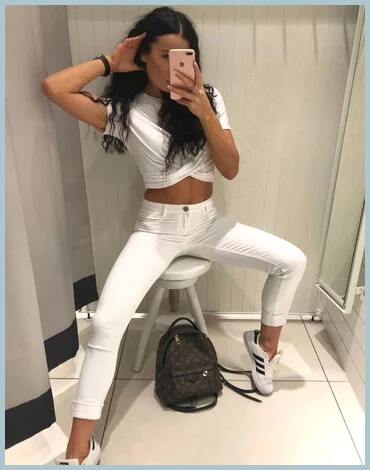 LanaDeLuxe Ladys model