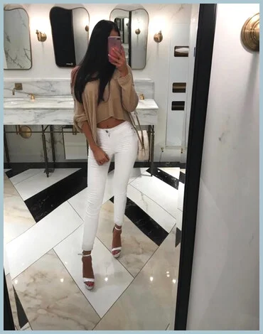 LanaDeLuxe gallery photo 1