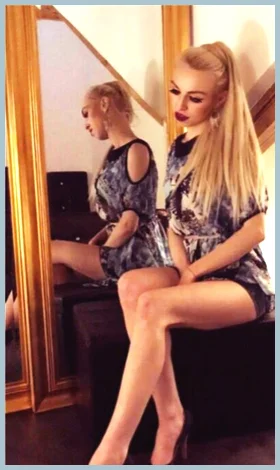 Simona gallery photo 1