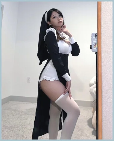 Lisa gallery photo 2