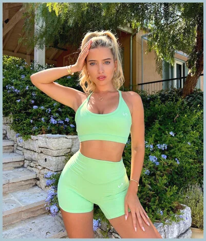 Anastacia gallery photo 1