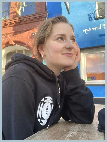 Sarah gallery photo 2