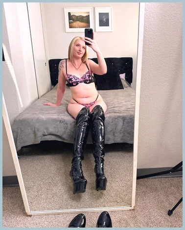 Cyxxi gallery photo 2