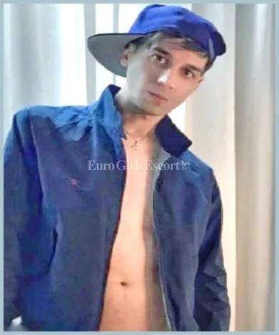 Andre gallery photo 1