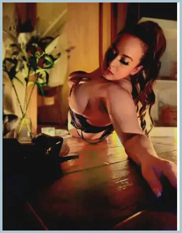 Andrea GFE gallery photo 2