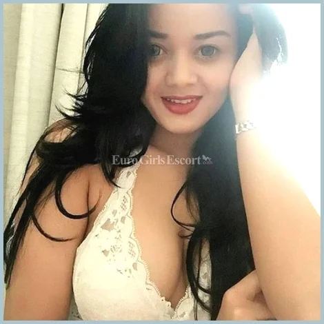 Jacika gallery photo 1