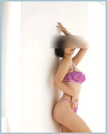 Adrienne gallery photo 1