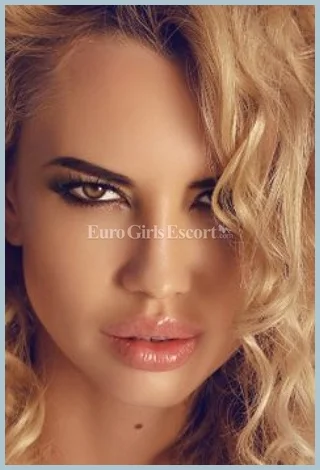 Vera , agency Elite Models Ladys model