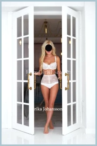 Julia Gretzky gallery photo 1