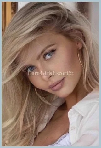 Miss Victoria Ladys model