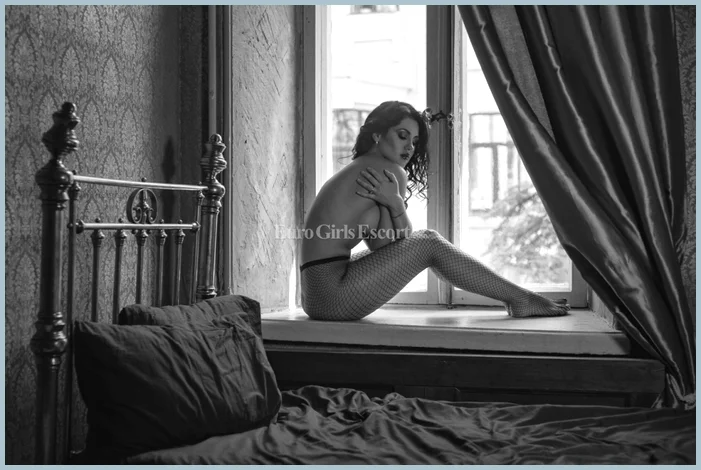 Olinka W gallery photo 1