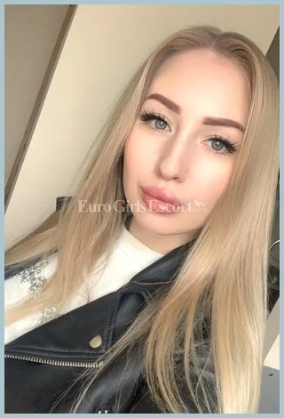 Troya , agency Elite Models Ladys model