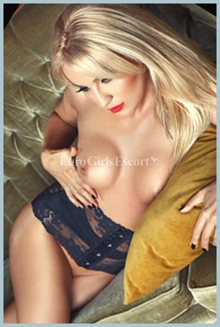 Olya , agency Elite Models gallery photo 1