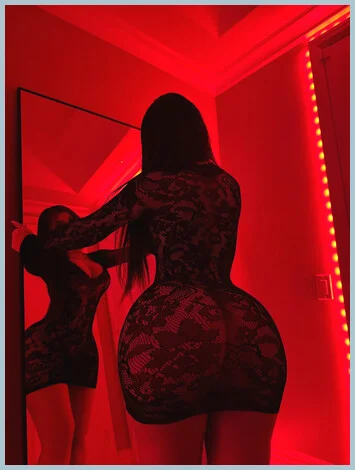 Isabelle Ladys model