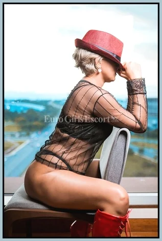 Lady Red Ladys model