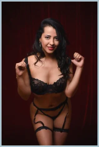 Linda gallery photo 1