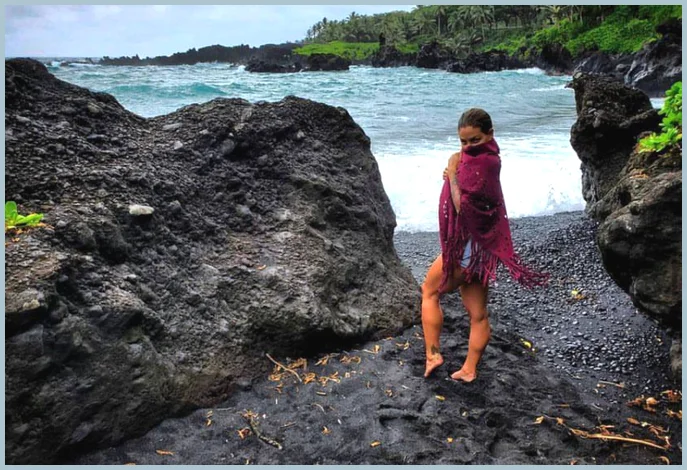 Hannah gallery photo 1