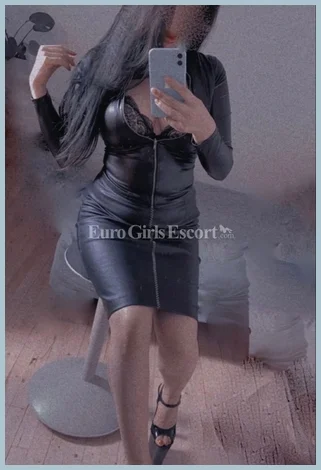 Samantha Lux Ladys model