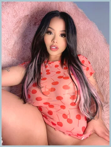 Clara gallery photo 2