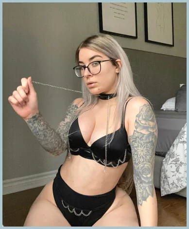 Betty gallery photo 1